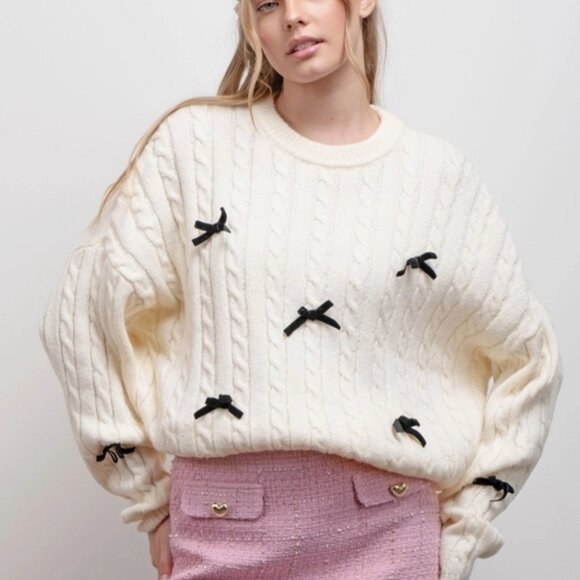 Blu Pepper Bow Detail Cable Knit Pullover Sweater - Picture 1 of 3
